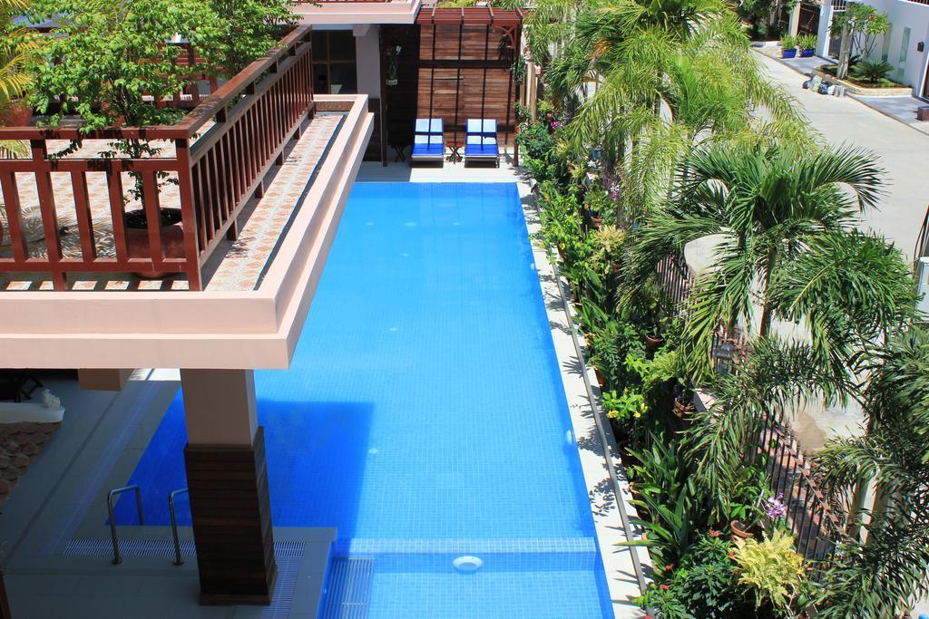9 Dragon Hotel & Restaurant Phnom Penh Exterior photo