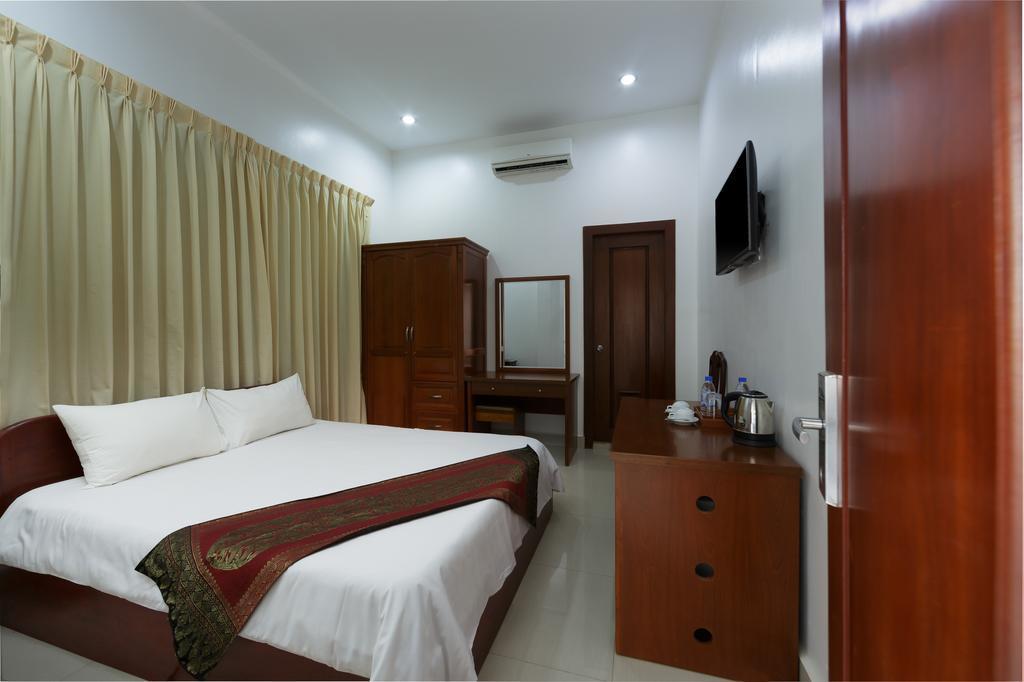 9 Dragon Hotel & Restaurant Phnom Penh Exterior photo